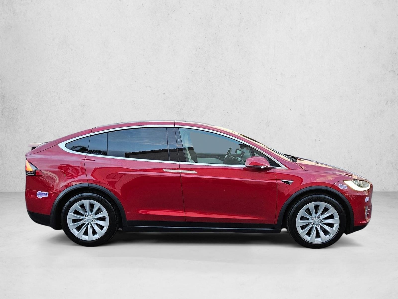 2019 Tesla Model X 75D photo 4
