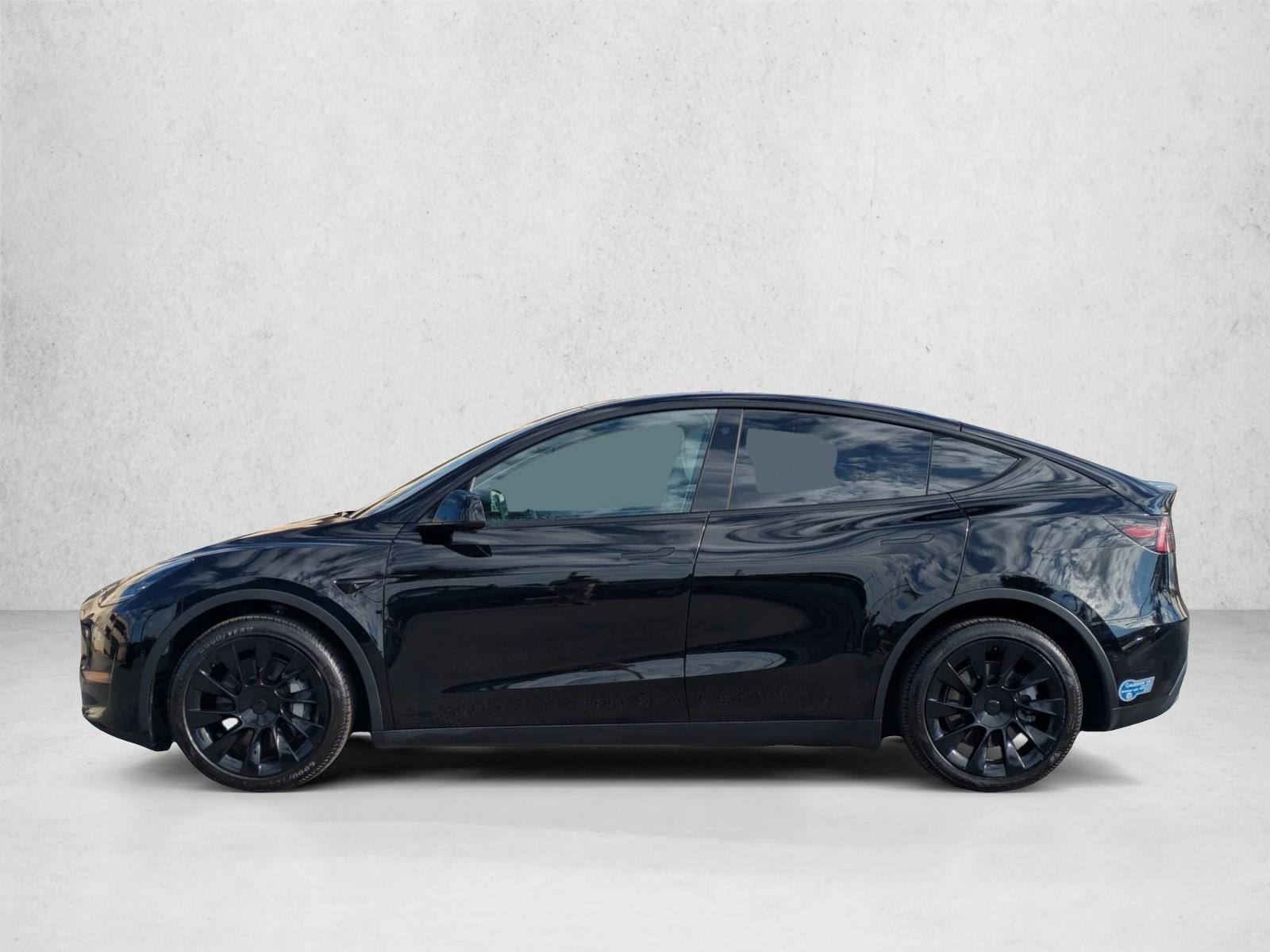 2021 Tesla Model Y Long Range photo 2