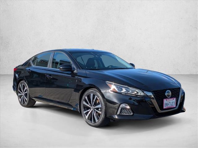 2020 Nissan Altima 2.5 SR photo 3