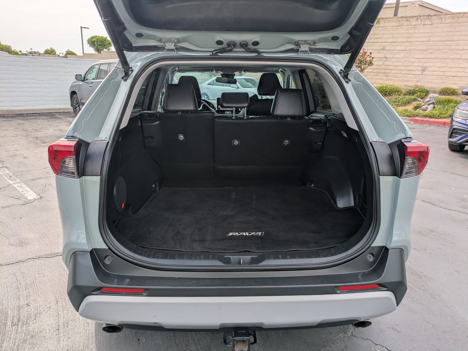 2019 Toyota RAV4 Adventure photo 5