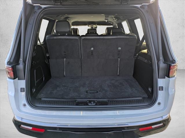 2024 Jeep Wagoneer Series II photo 6