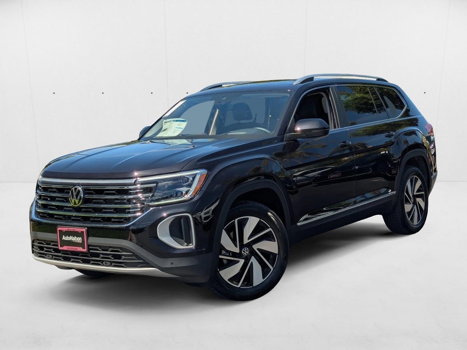 2026 Volkswagen Atlas SEL's photo