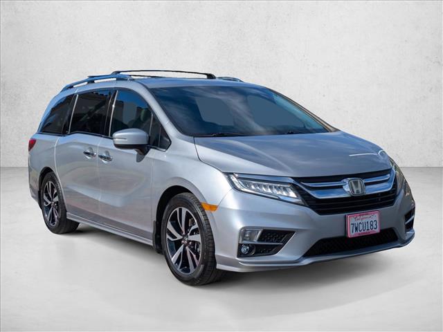 2018 Honda Odyssey Elite photo 2