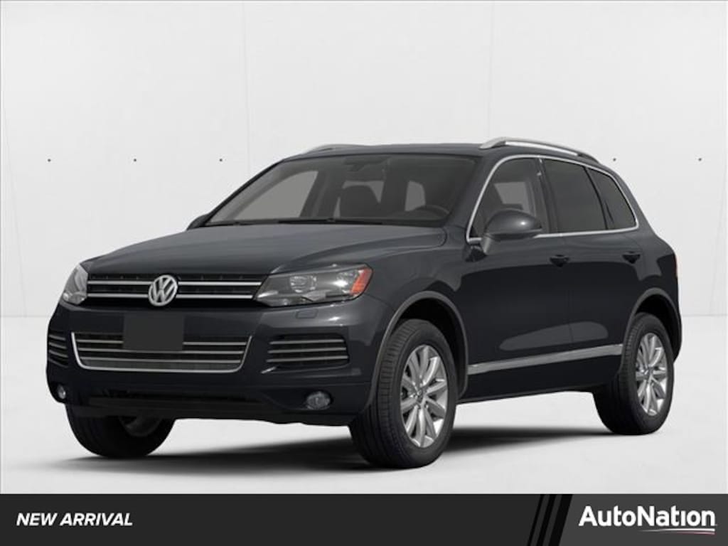 Used 2014 Volkswagen Touareg 3.6L Sport w/Navigation SUV