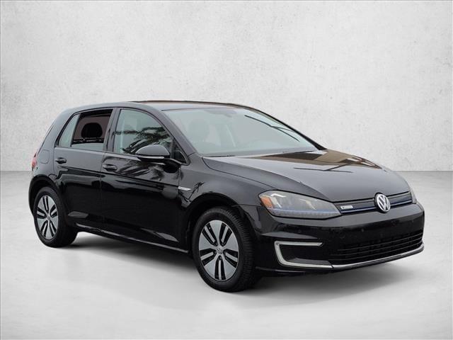 2015 Volkswagen e-Golf SEL Premium photo 2
