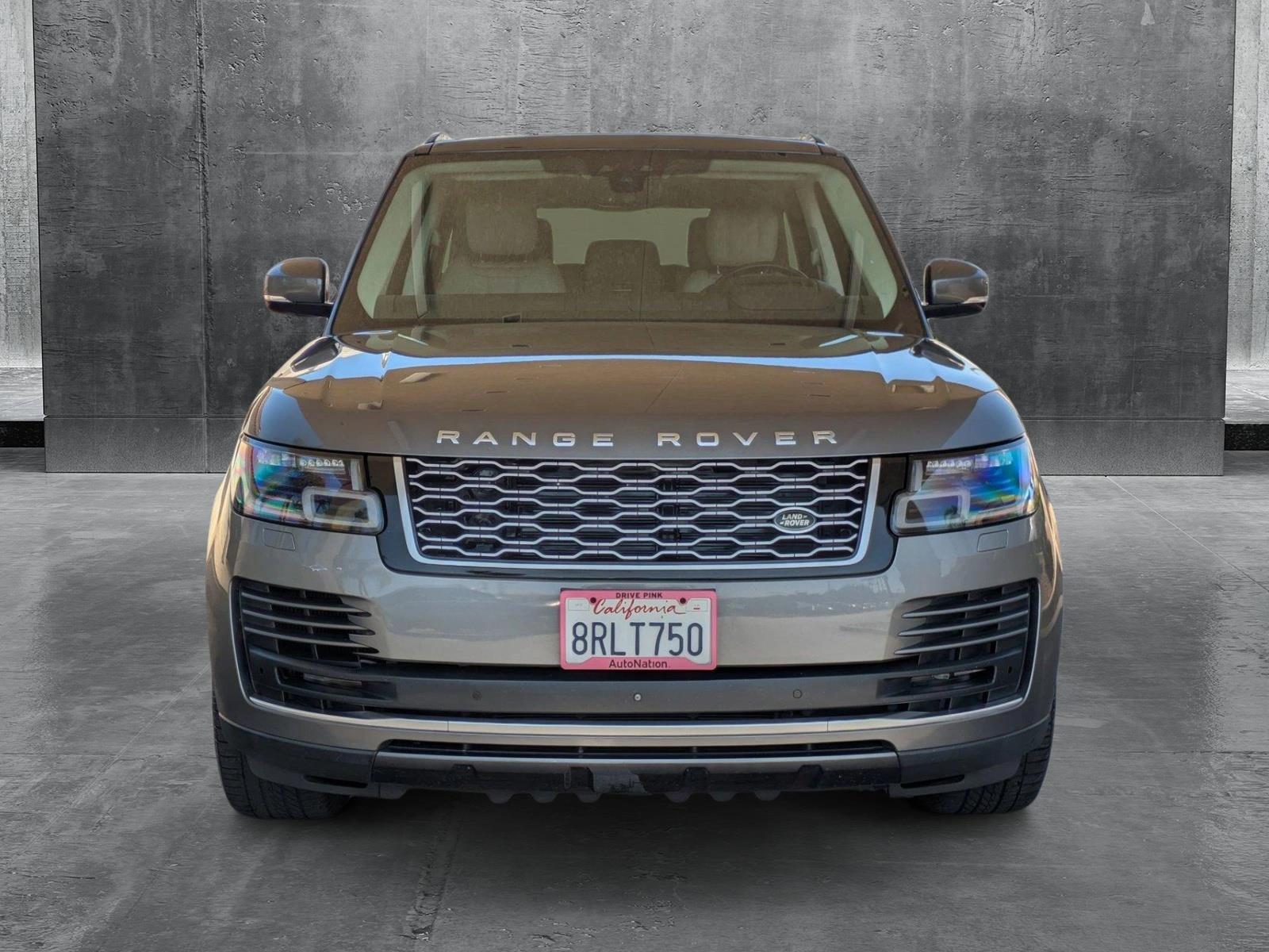 2018 Land Rover Range Rover HSE photo 2