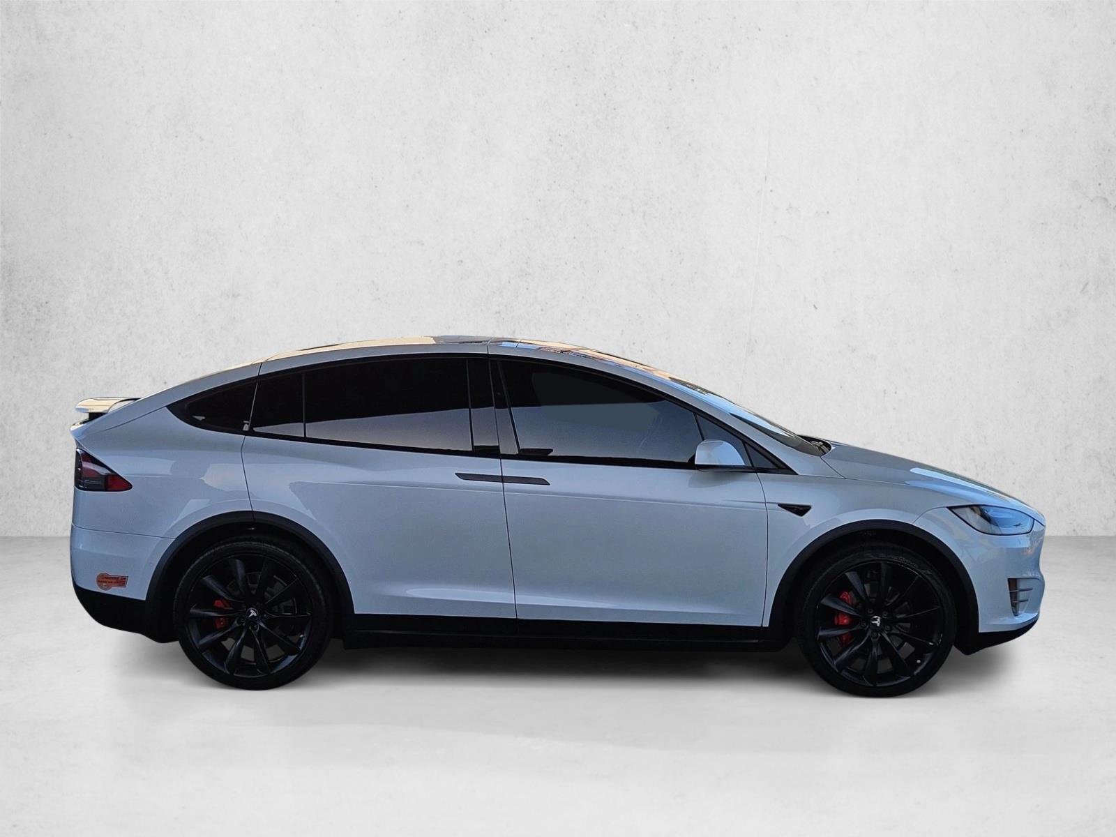 2020 Tesla Model X Long Range photo 4