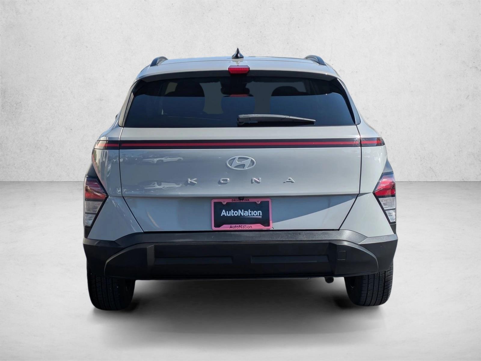 2024 Hyundai Kona SEL photo 6