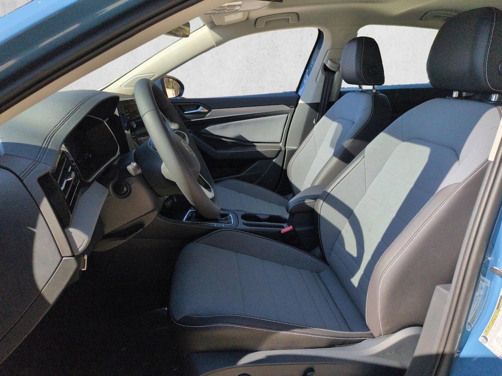 New 2026 Volkswagen Jetta 1.5T SE Sedan