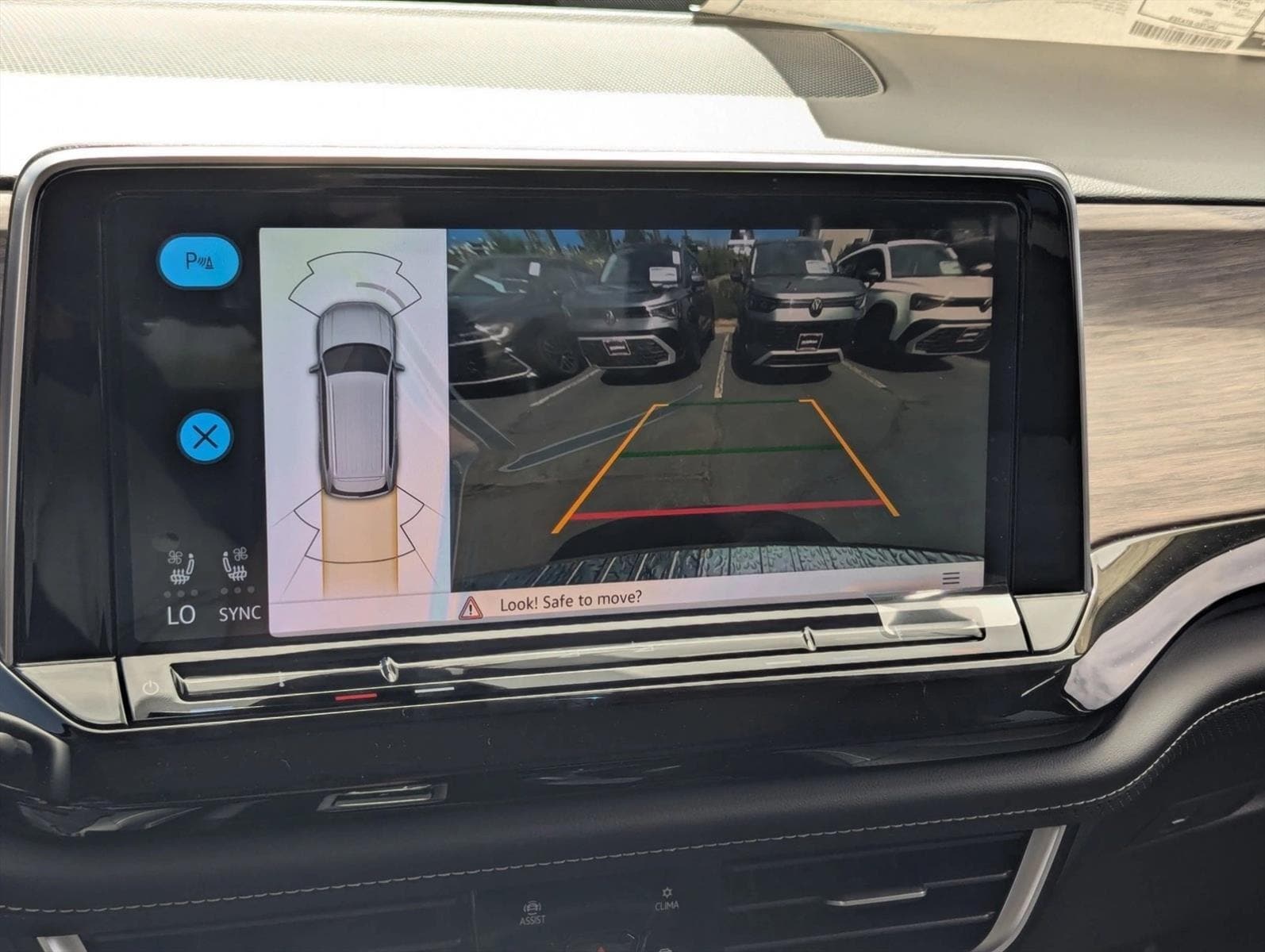2026 Volkswagen Atlas SEL - Photo 12