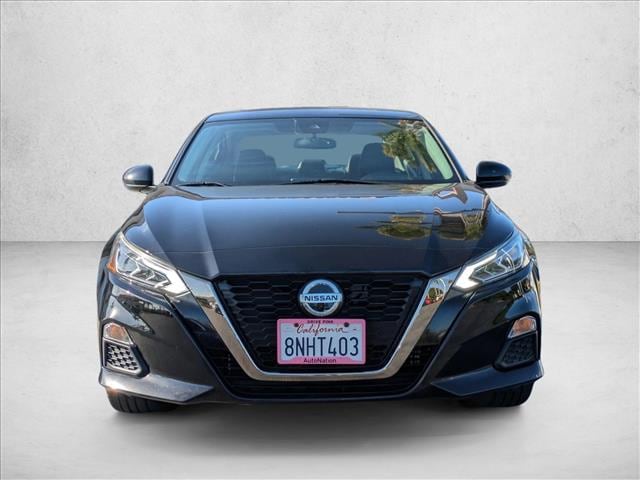 2020 Nissan Altima 2.5 SR photo 2