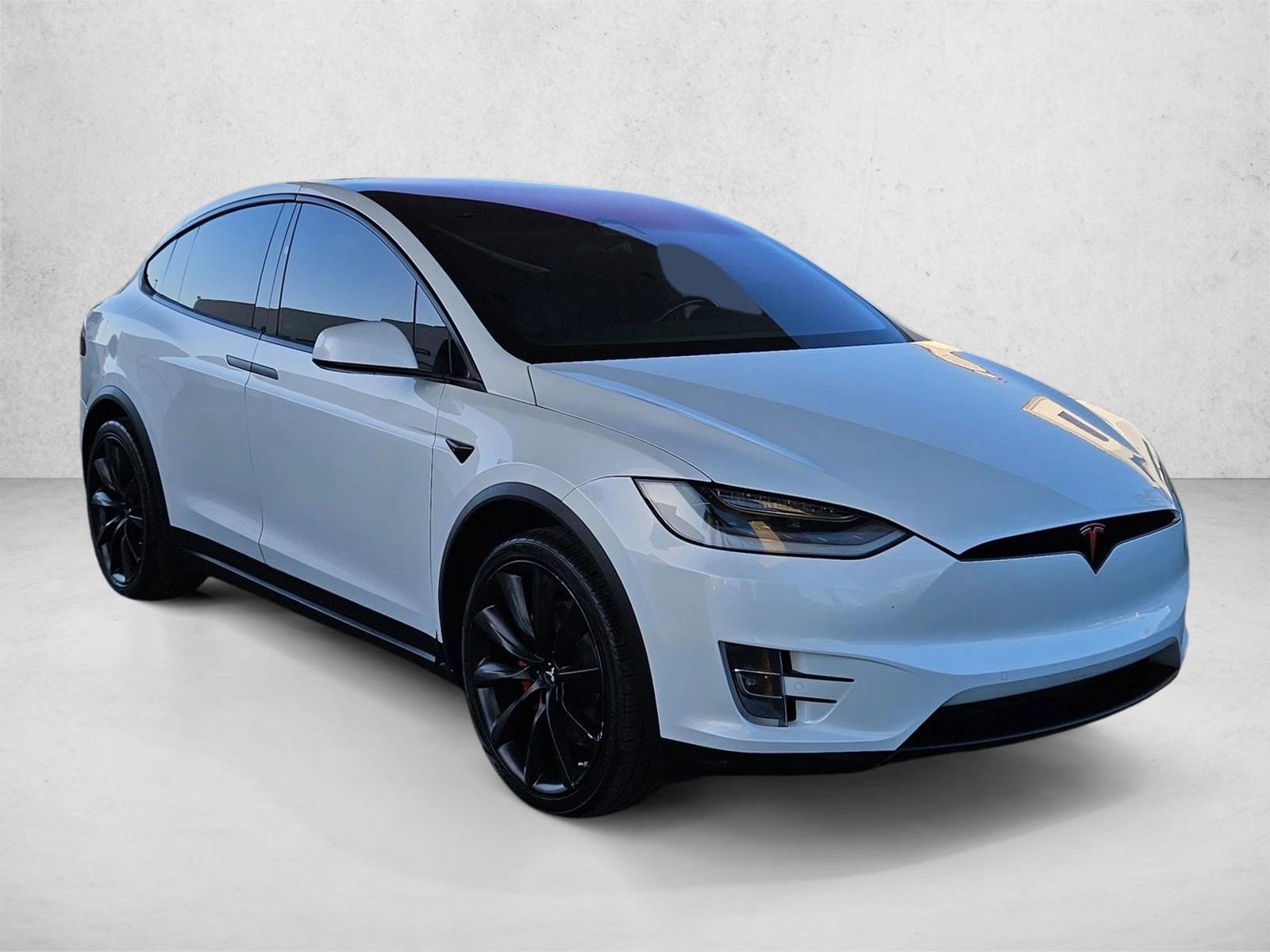 2020 Tesla Model X Long Range photo 3