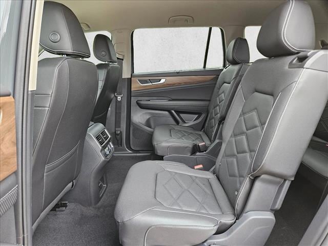 2026 Volkswagen Atlas SE w/Tech - Photo 14