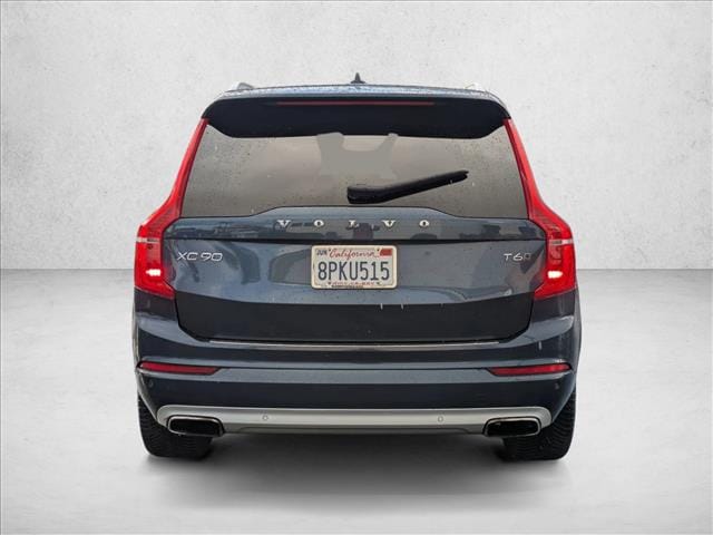 2020 Volvo XC90 T6 Momentum 7 Passenger photo 6
