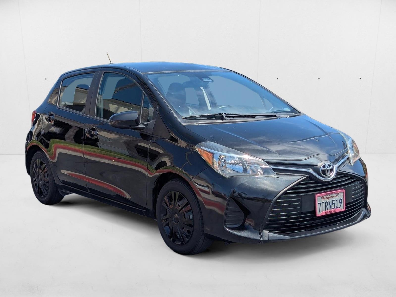 2017 Toyota Yaris L photo 3
