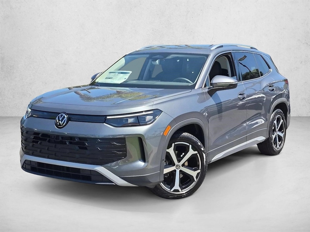 New 2026 Volkswagen Tiguan SE SUV