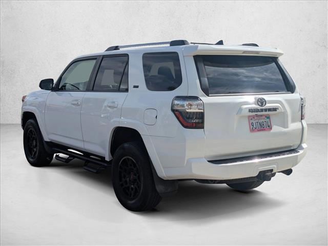 2021 Toyota 4Runner SR5 photo 3