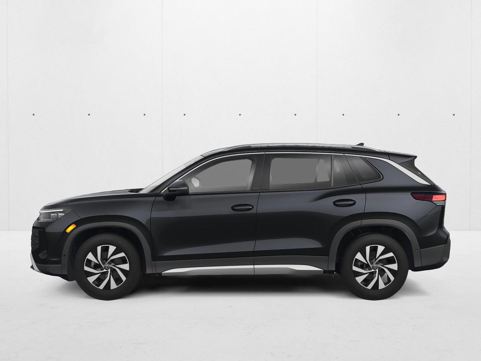 2025 Volkswagen Tiguan S photo 2