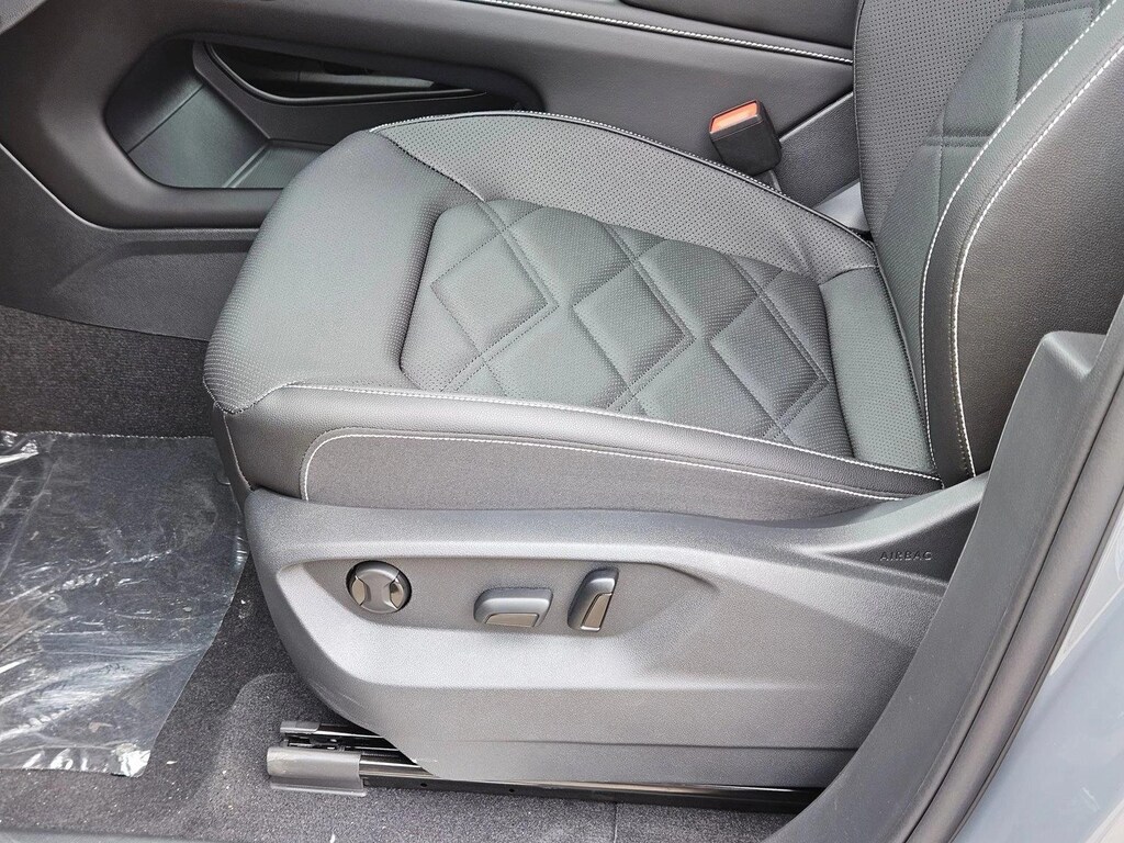 New 2026 Volkswagen Atlas 2.0T SE w/Technology SUV