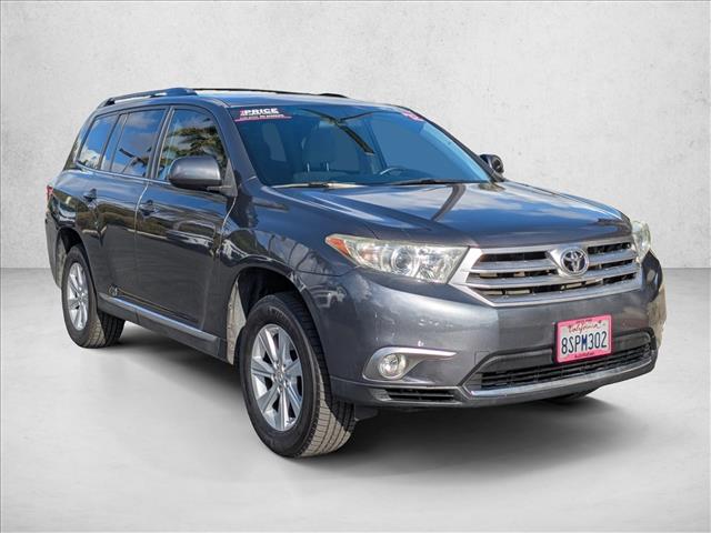 2012 Toyota Highlander V6 FWD photo 2