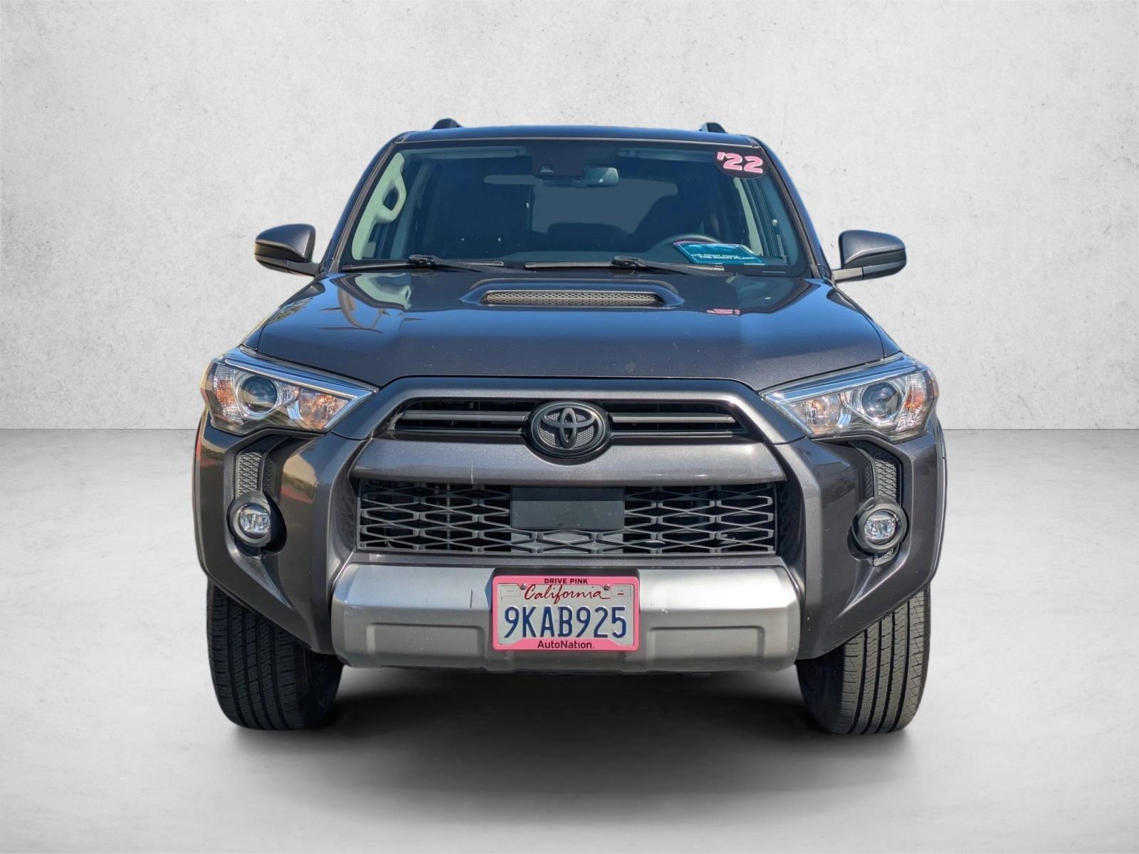 2022 Toyota 4Runner TRD photo 2