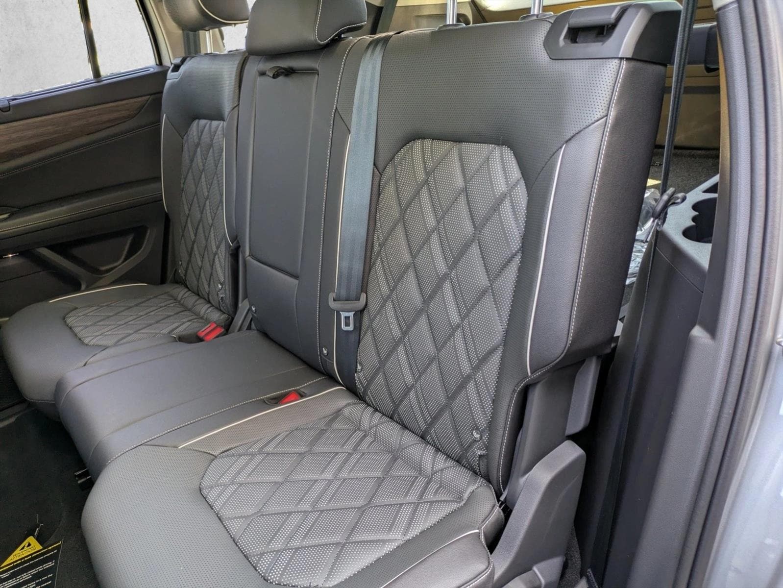 2026 Volkswagen Atlas SEL Premium R-Line - Photo 11