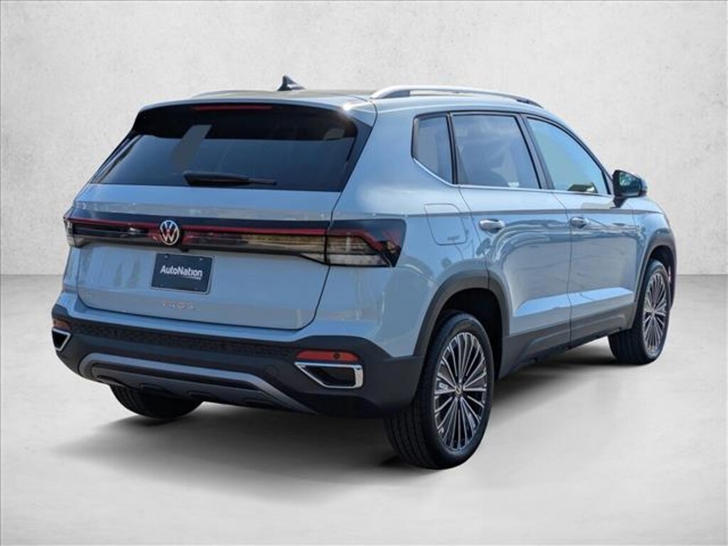 New 2026 Volkswagen Taos 1.5T SE SUV