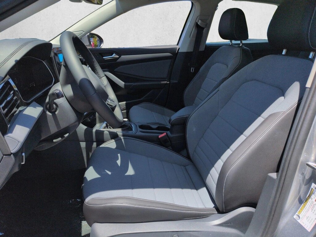 New 2026 Volkswagen Jetta 1.5T SE Sedan