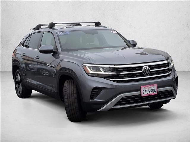 2022 Volkswagen Atlas Cross Sport 2.0T SE photo 2