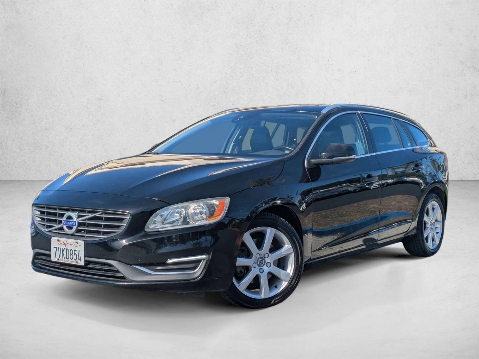 2016 Volvo V60 Premier