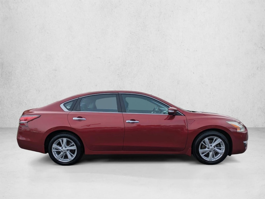 Used 2015 Nissan Altima 2.5 SV Sedan