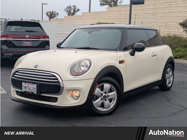 2015 MINI Cooper Base's photo