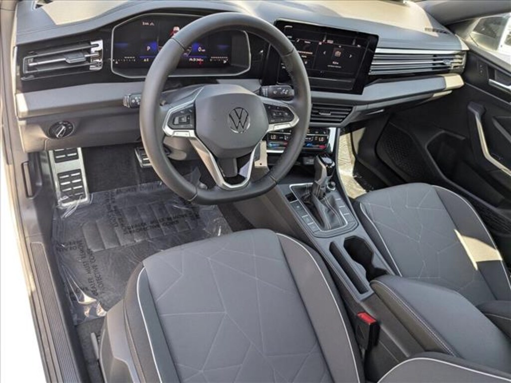 New 2025 Volkswagen Jetta 1.5T Sport Sedan