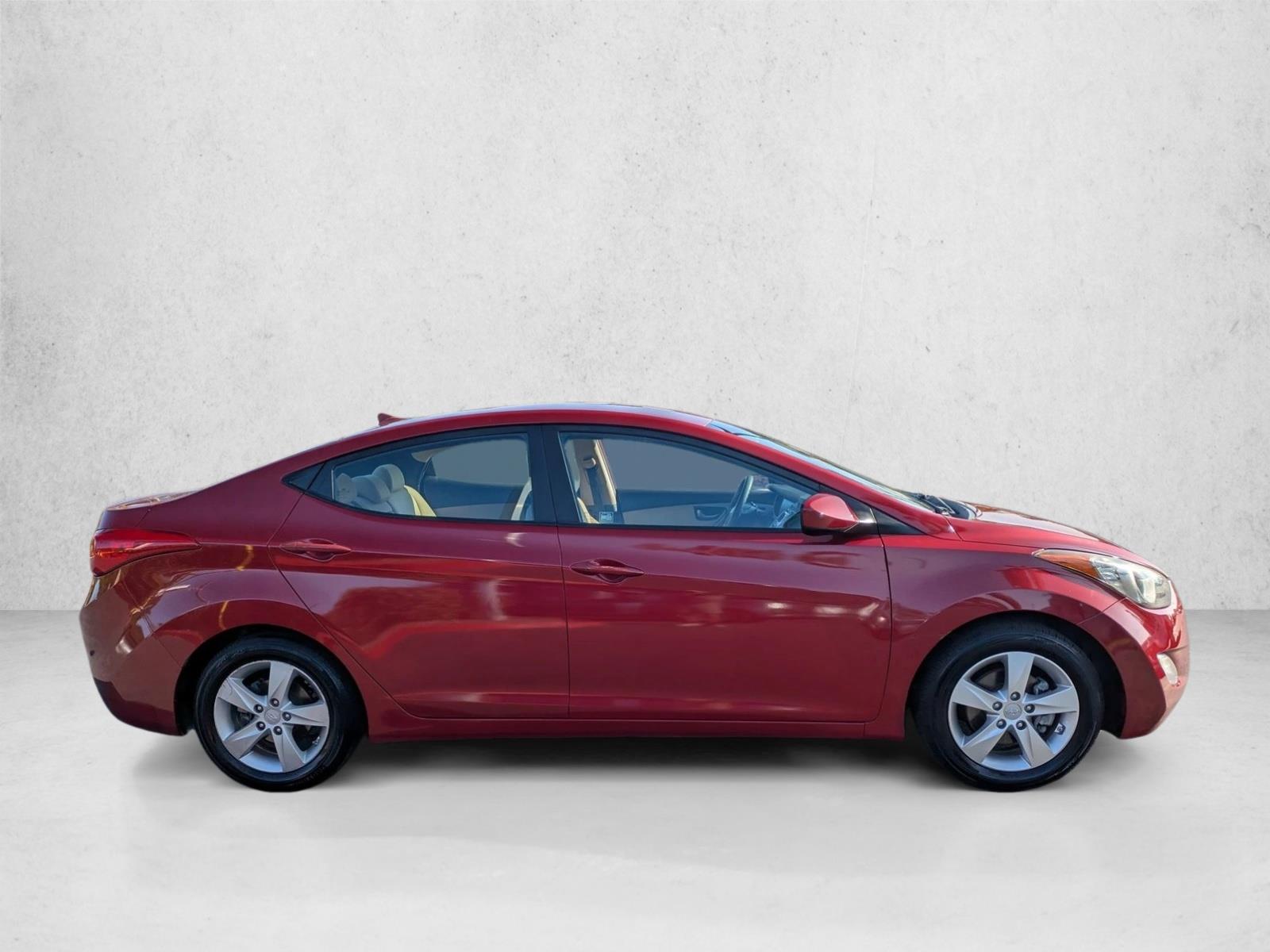 2013 Hyundai Elantra GLS photo 4