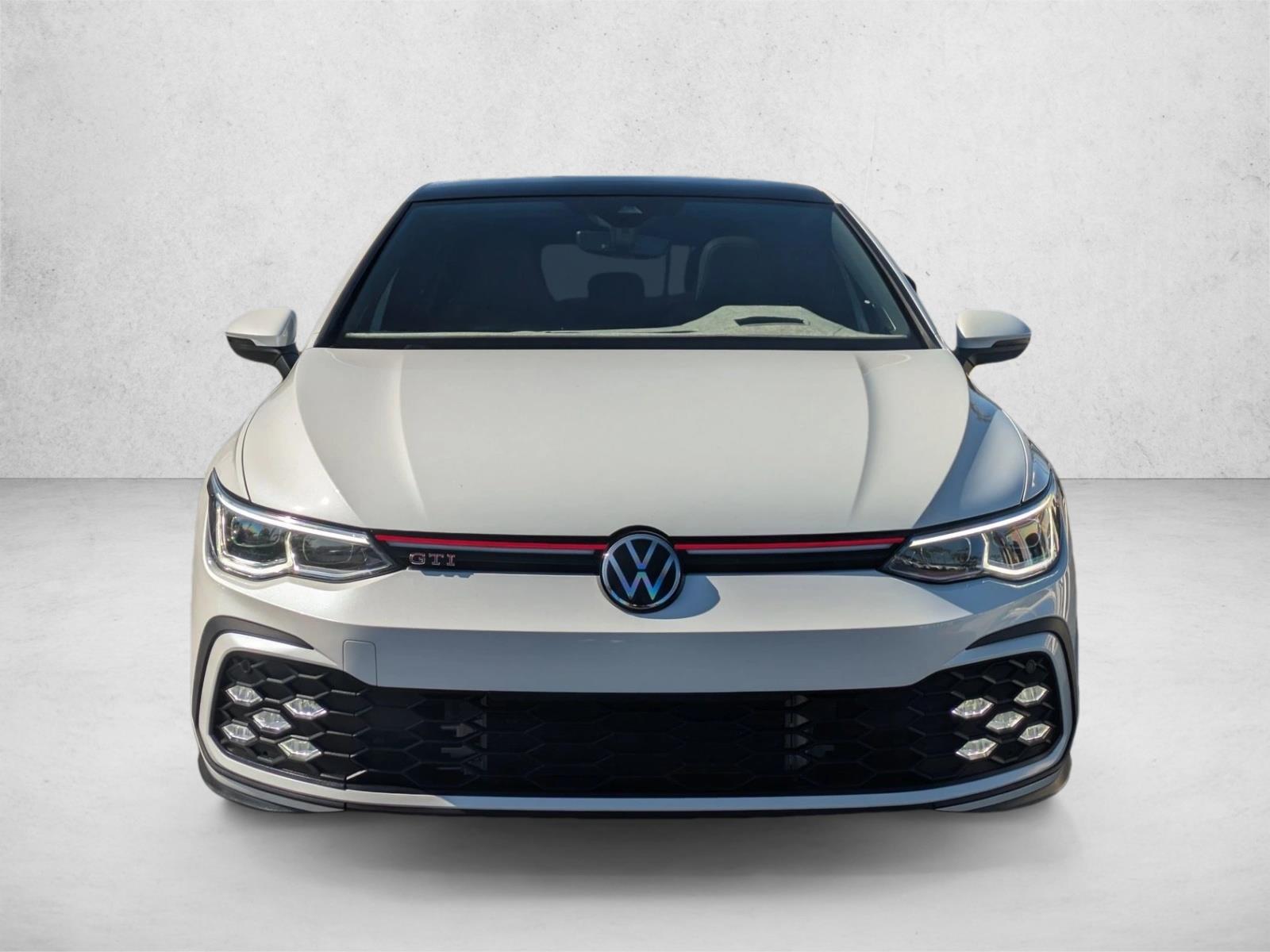 2022 Volkswagen Golf GTI Autobahn photo 2