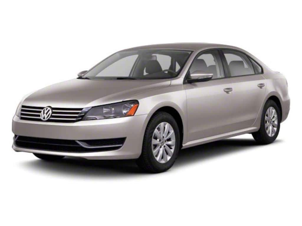 Used 2012 Volkswagen Passat 2.5L SE w/PZEV Sedan