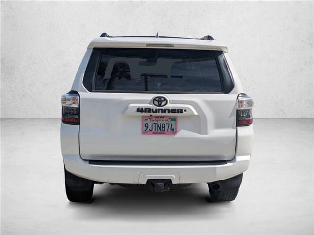 2021 Toyota 4Runner SR5 photo 6