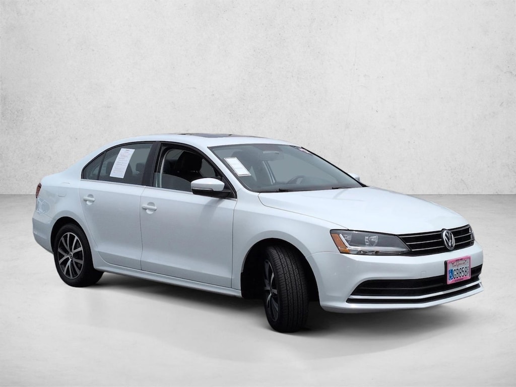 Used 2017 Volkswagen Jetta 1.4T SE Sedan