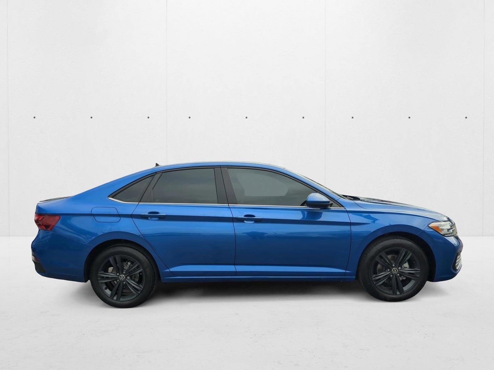 2023 Volkswagen Jetta 1.5T SE photo 4