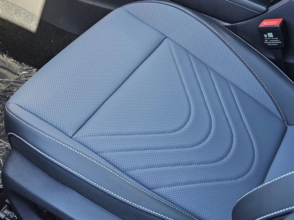 New 2026 Volkswagen Tiguan 2.0T SE SUV