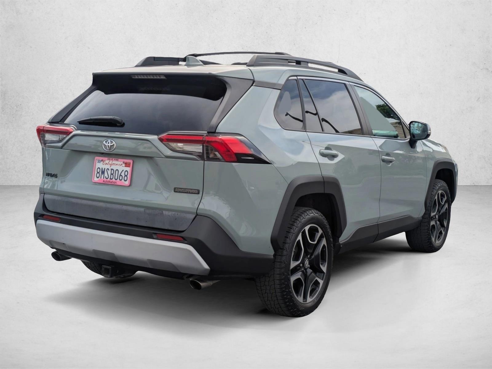 2019 Toyota RAV4 Adventure photo 4