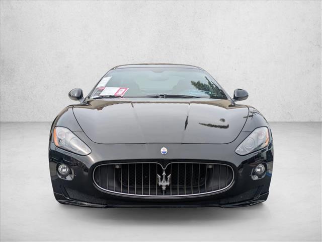 2011 Maserati GranTurismo S Automatic photo 2