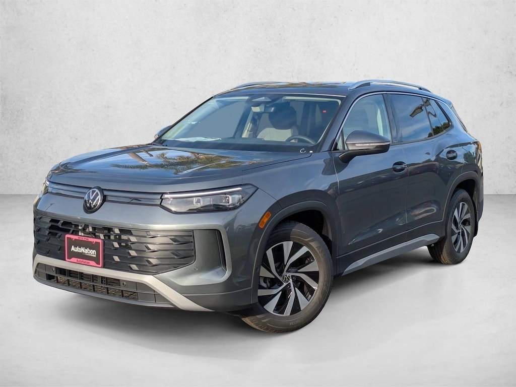 New 2026 Volkswagen Tiguan S SUV