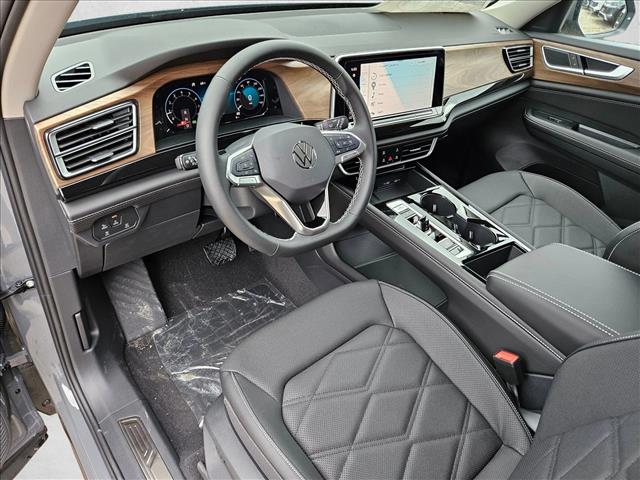 2026 Volkswagen Atlas SE w/Tech - Photo 3