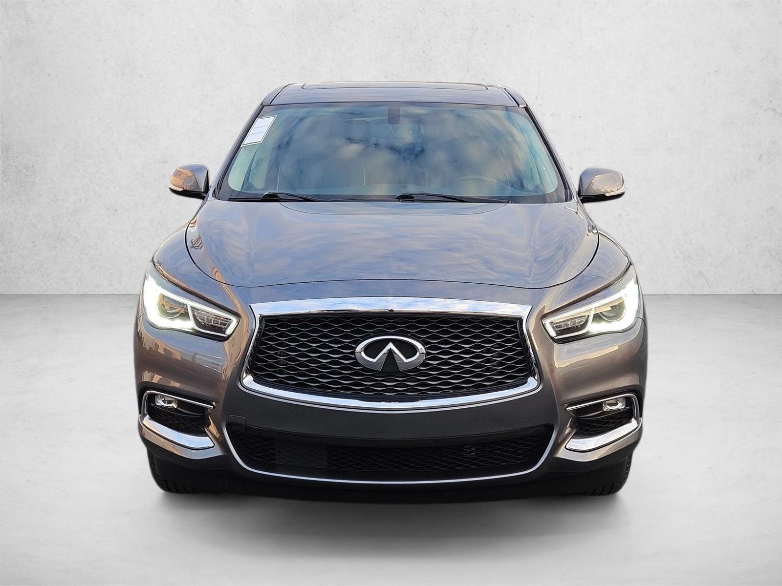 2018 Infiniti QX60 photo 2
