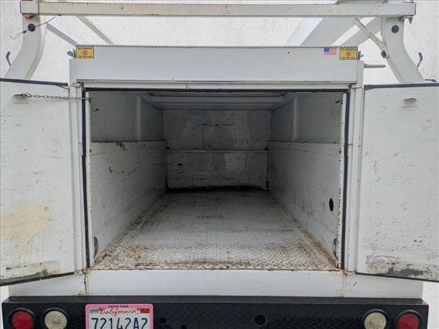 2016 Ford F-350 XLT photo 6