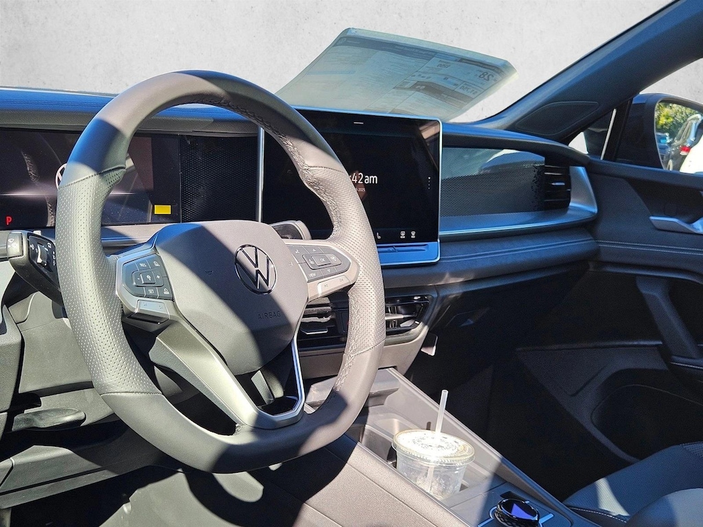 New 2026 Volkswagen Tiguan 2.0T SE SUV