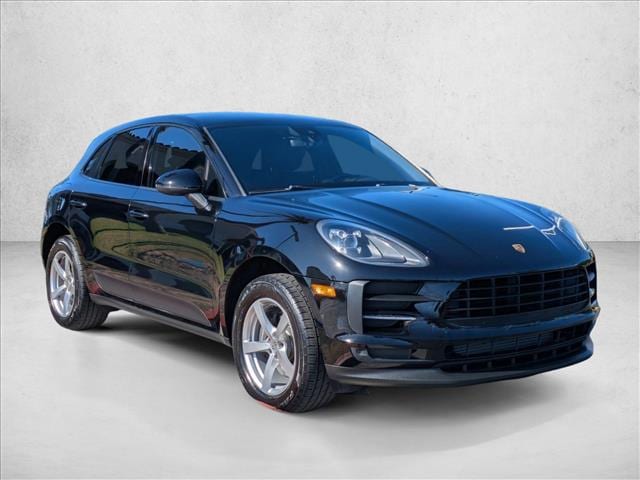 2020 Porsche Macan photo 2