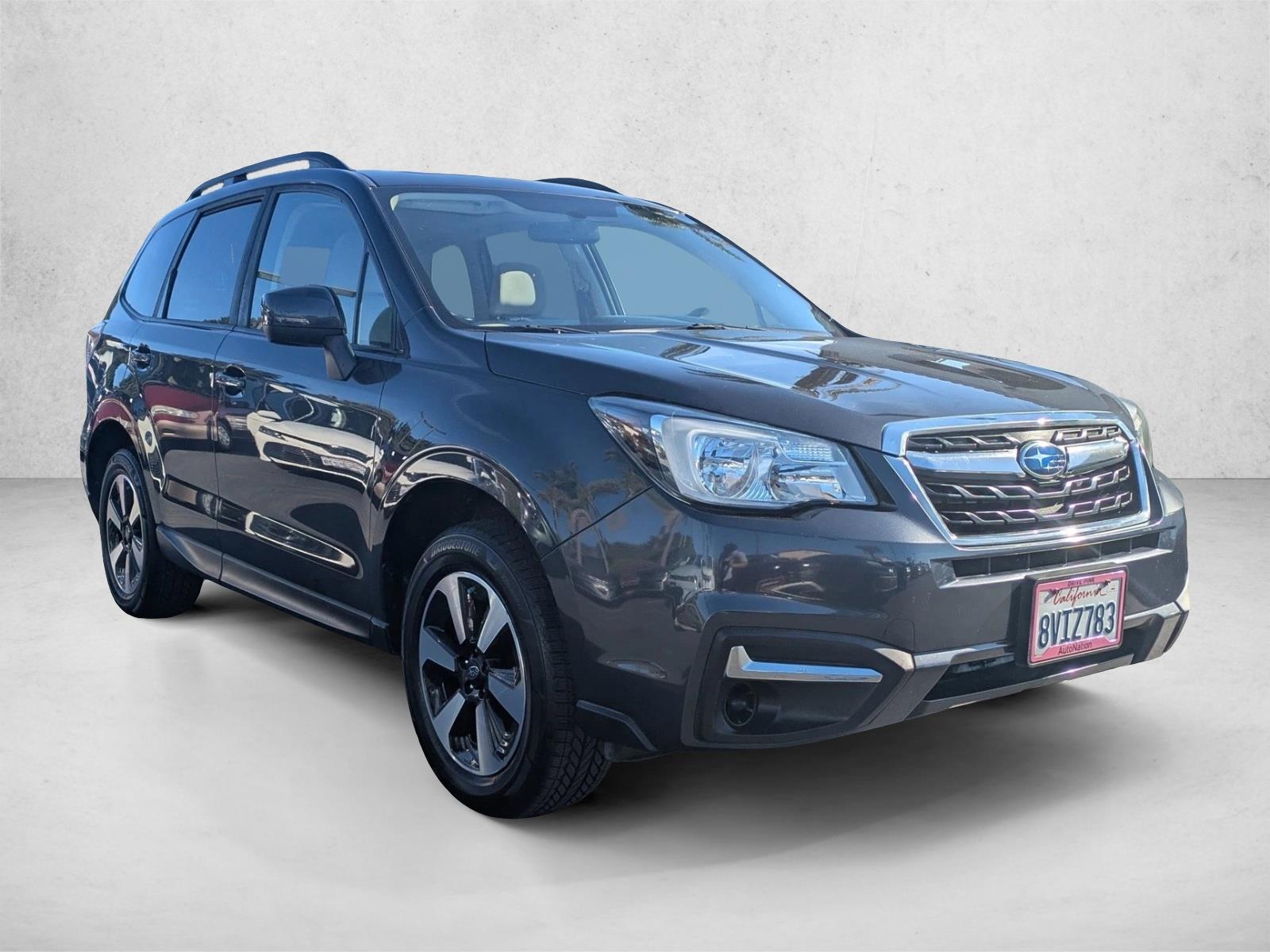 2018 Subaru Forester 2.5i Premium photo 3