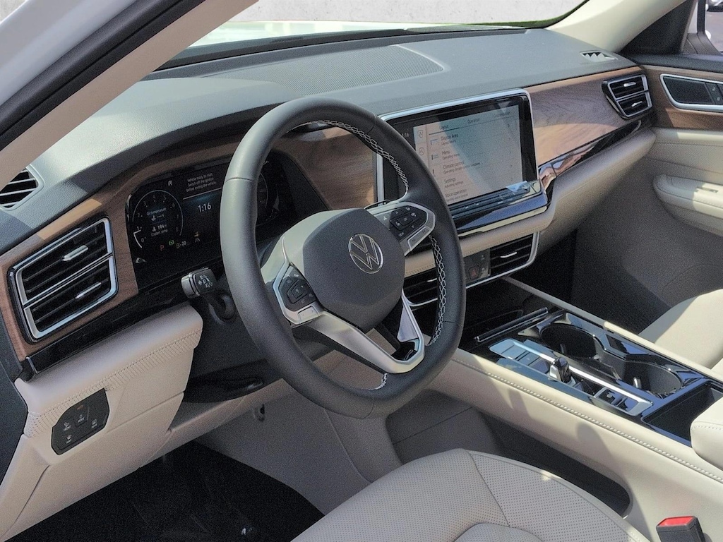 New 2026 Volkswagen Atlas 2.0T SE w/Technology SUV